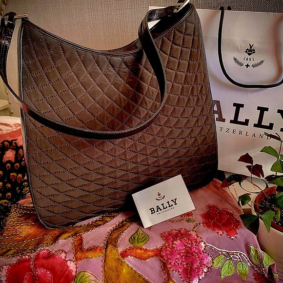 BALLY vintage chocolate brown quilted bag…10/10 bought in a Geneva choco-brown - Picture 2 of 8